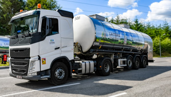 Melkwagen van Laiterie des Ardennes, vervoer van verse zuivelproducten van boerderijen naar verwerkingslocaties