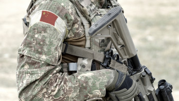 Chinese soldaat met wapen