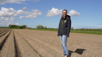 Anne Waverijn uit Philippine (Z-Vl.).