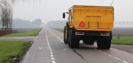 transport trekker flevoland Agrifoto landbouwverkeer rijbewijs trekkerrijbewijs