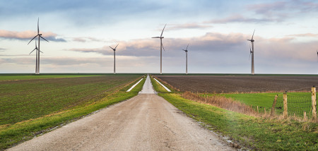 windenergie windturbine windmolen energie platteland kavelpad
