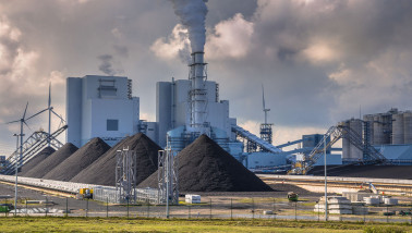 Gas en kolen zetten basisprijs voor stroom