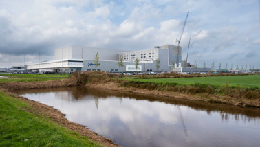 Zuivelfabriek van Ausnutria in Heerenveen, Nederland, produceert zuigelingen- en babyvoeding voor de internationale markt