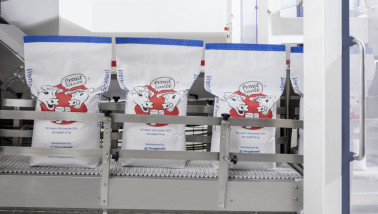 Zakken met melkpoeder van Vreugdenhil Dairy Foods