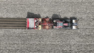 luchtfoto aardappelen poten