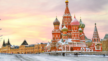 Het Kremlin in Moskou, historisch regeringscomplex met muren en torens.