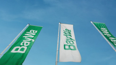 Vlaggen van BayWa AG, Duitse landbouw- en energiebedrijf