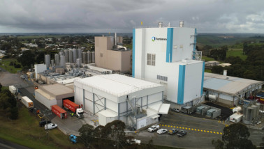 Luchtbeeld van de Fonterra-melkverwerkingsfabriek in Cobden, Australië