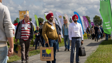 Bezoekers op de internationale aardappelbeurs Potato Europe 2025 in Lelystad, Nederland