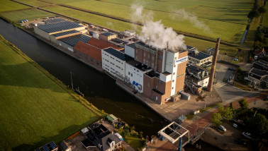 Vreugdenhil Dairy Foods, Nederlands zuivelverwerkingsbedrijf locatie Scharsterbrug