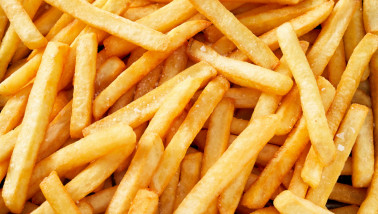 Vers gebakken frites, aardappelproduct