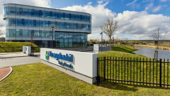 Kantoorpand van Vreugdenhil Dairy Foods in Nijkerk, hoofdkantoor van Nederlands zuivelbedrijf