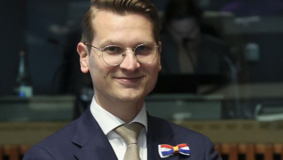 Minister Jaimi van Essen op de landbouwraad in Luxemburg