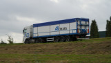Vrachtwagen met oplegger van AB Texel