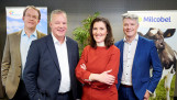 Bestuursleden van FrieslandCampina en Milcobel, leidinggevenden van Nederlandse en Belgische zuivelbedrijven